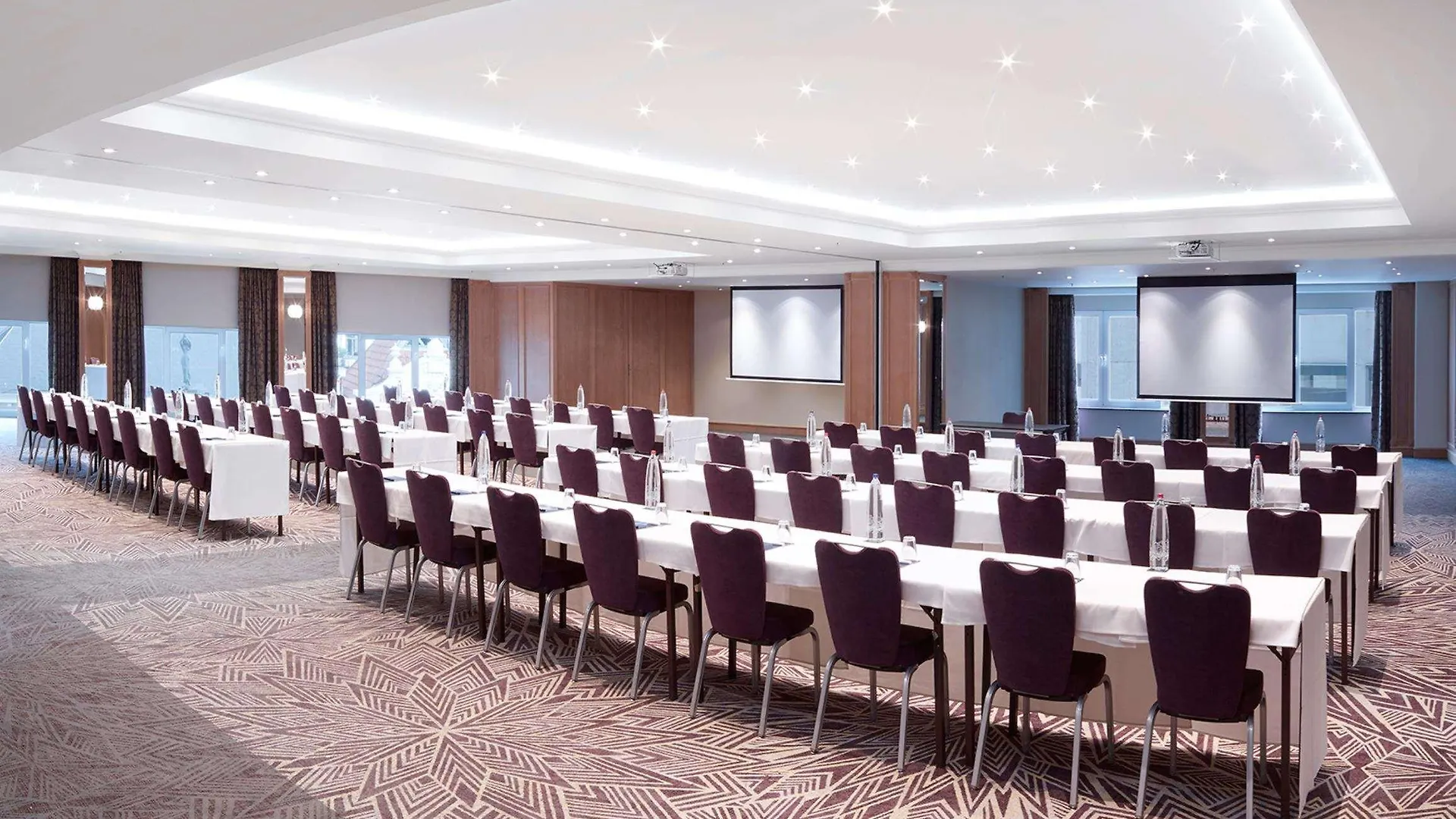 Hilton Antwerp Old Town Hotel