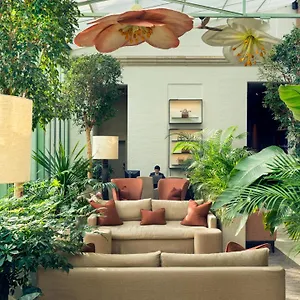 Botanic Sanctuary - The Leading Of The World Отель