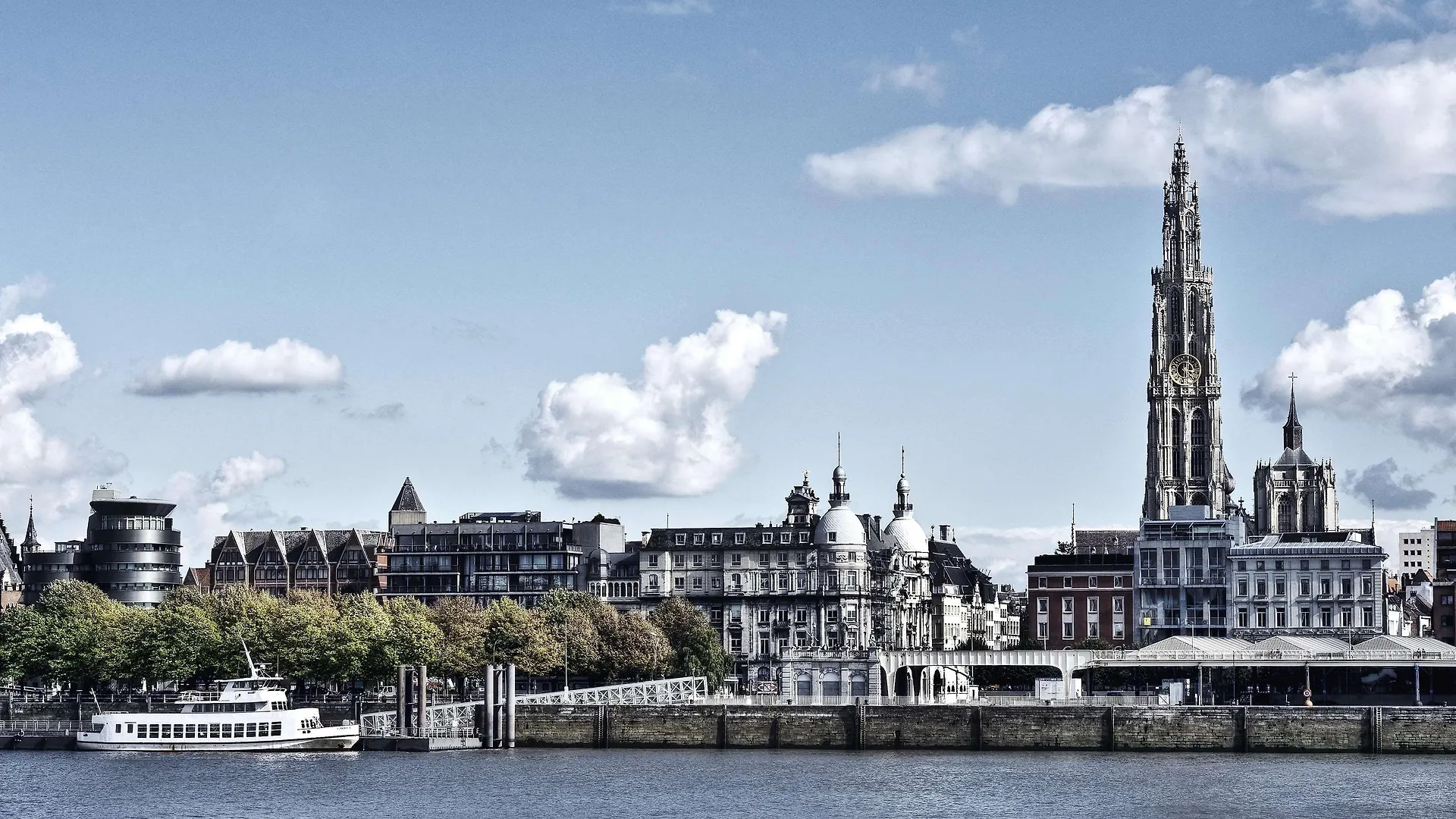 Hotel Hilton Antwerp Old Town 4*,  Belgique