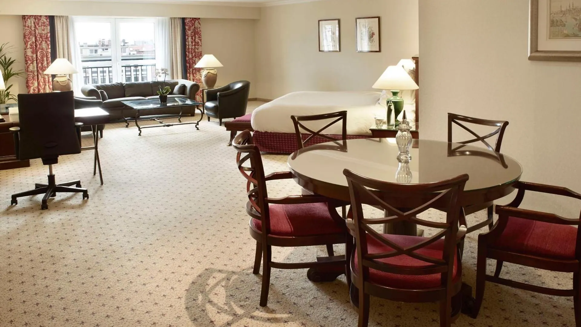 Hotel Hilton Antwerp Old Town Belgia